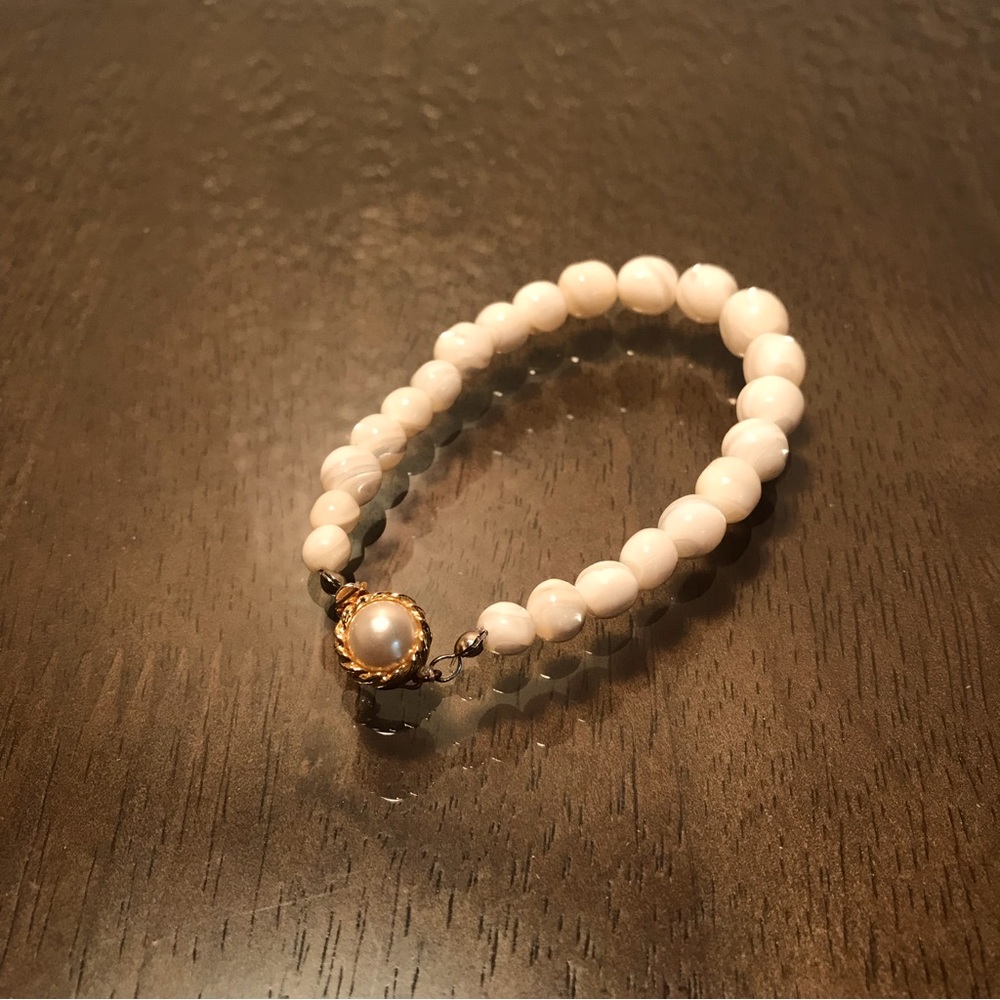 MOP bracelet carved ball beads